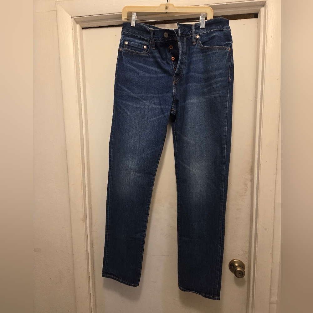 GAP Men's Classic Indigo Straight Jeans